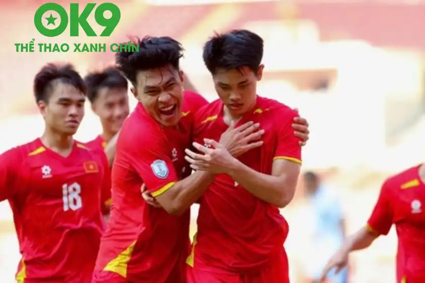 Lý Đức chọn Đình Bắc là chủ nhân QBV Việt Nam 2025.